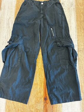 Wide Leg Cargo Pants in Black - Relaxed Utility Style